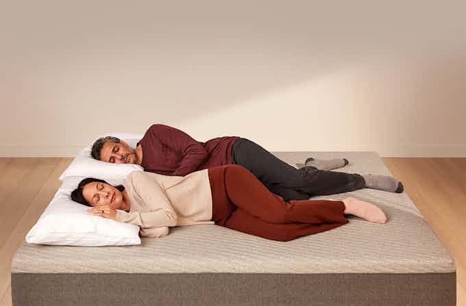 Couple sleeping on Casper Nova Foam mattress